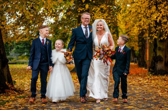 family-bride-groom-wedding-photography-stanbury-photography