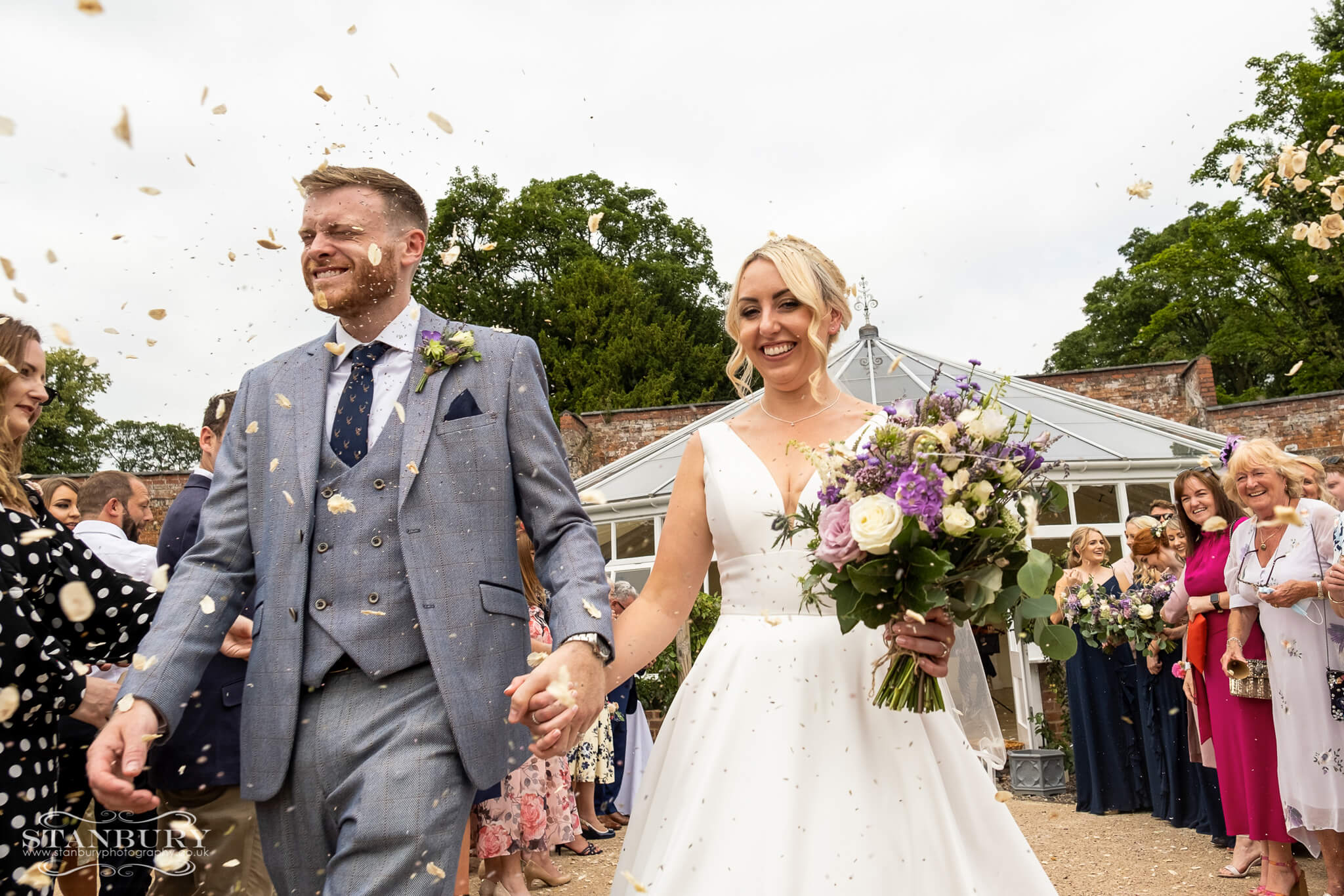 wedding-confetti-cheshire-stanbury-photography